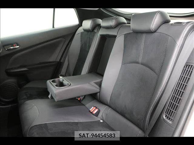 Toyota PRIUS PHV 2019-06 386153-19