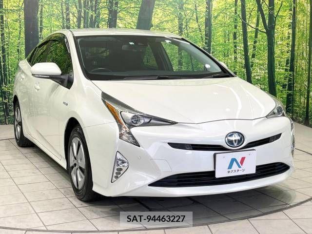 Toyota PRIUS 2018-02 210252-16