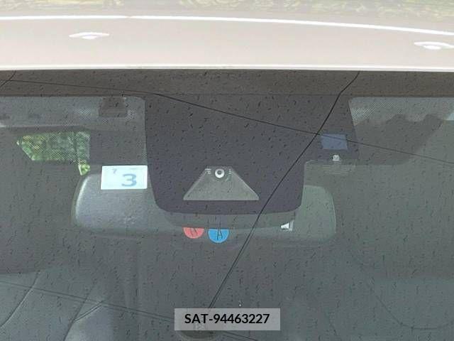 Toyota PRIUS 2018-02 210252-4