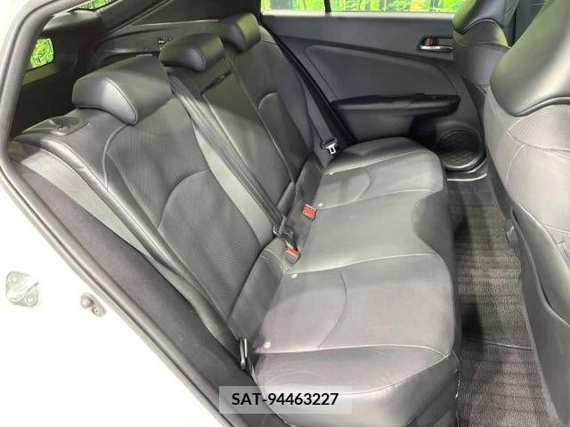 Toyota PRIUS 2018-02 210252-10