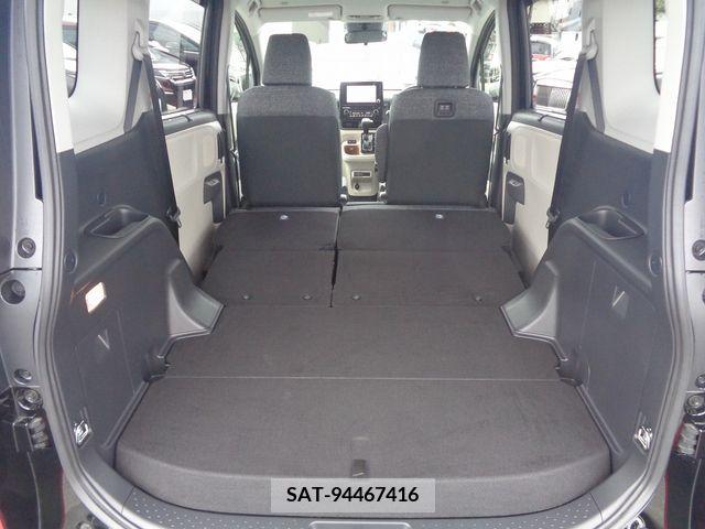 Toyota SIENTA 2023-02 313289-8