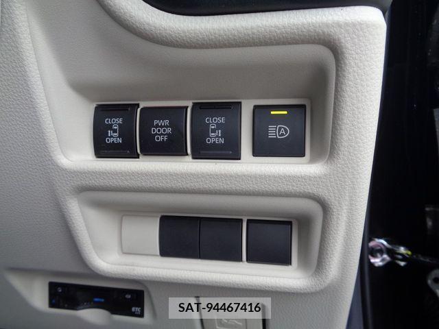 Toyota SIENTA 2023-02 313289-23