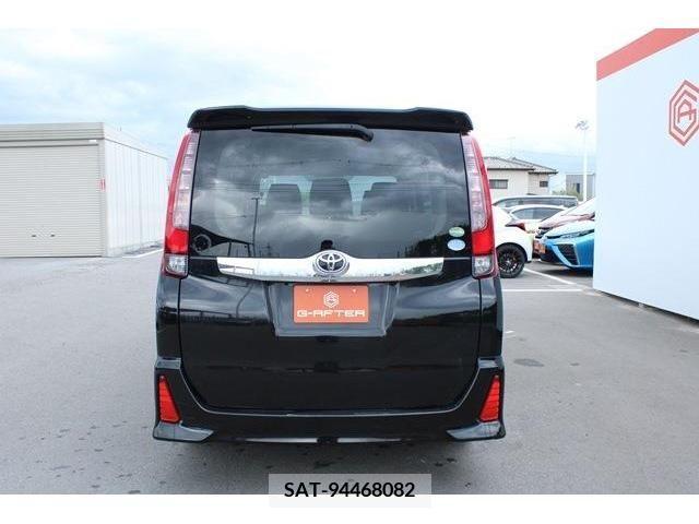 Toyota NOAH 2015-09 279507-7