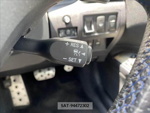 Lexus IS F 2011-02 388086-15