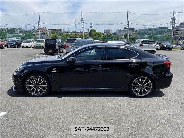 Lexus IS F 2011-02 388086-23