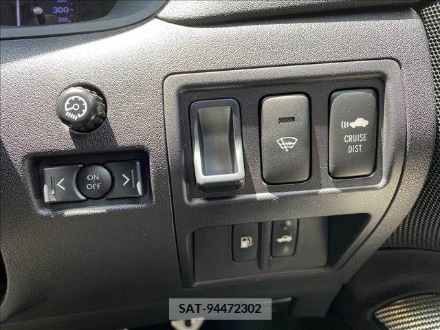 Lexus IS F 2011-02 388086-17