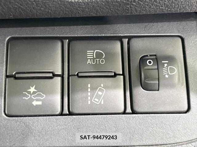 Toyota SIENTA 2019-05 380435-7