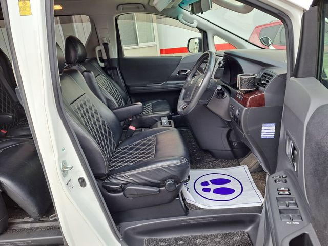 Toyota VELLFIRE 2013-01 182425-6