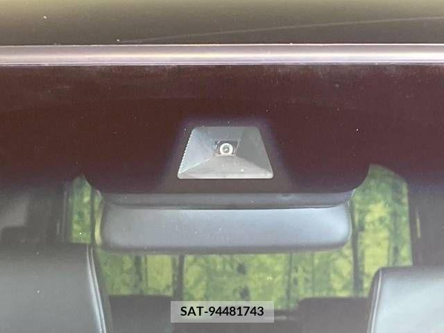 Honda N BOX CUSTOM 2018-10 221461-2