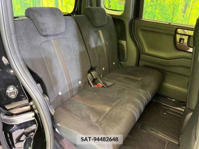 Honda N BOX CUSTOM 2019-04 241768-9