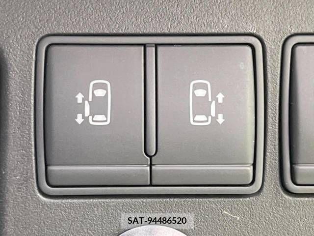 Nissan SERENA 2012-07 378513-3