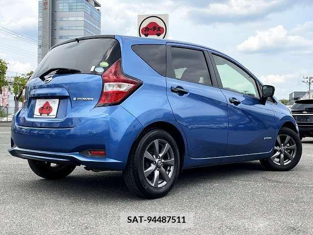 Nissan NOTE 2018-08 280051-2