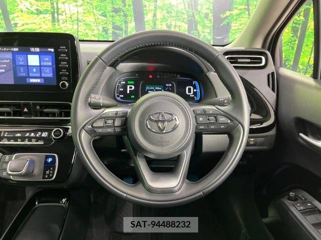 Toyota AQUA 2023-07 356268-11