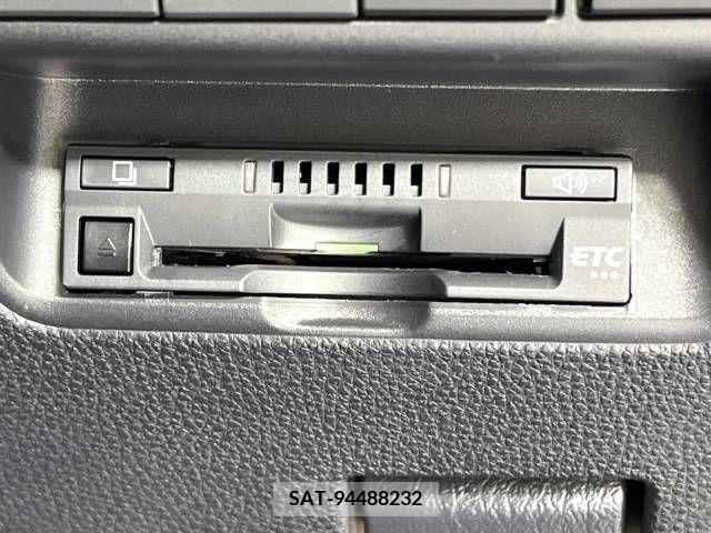 Toyota AQUA 2023-07 356268-6