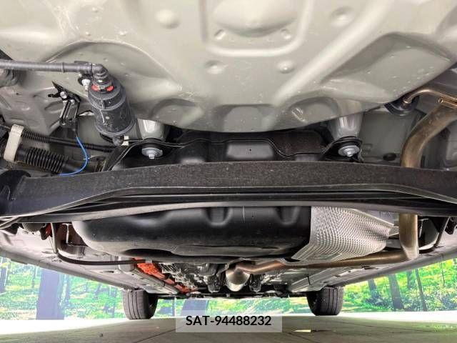 Toyota AQUA 2023-07 356268-19