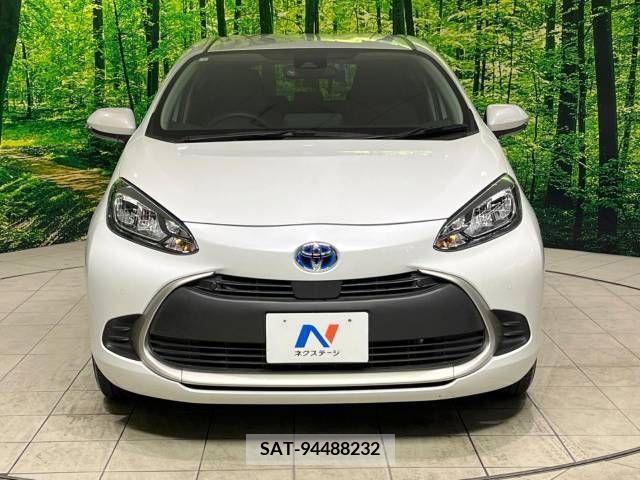 Toyota AQUA 2023-07 356268-14