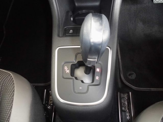 VolksWagen UP! 2015-10 13283-12