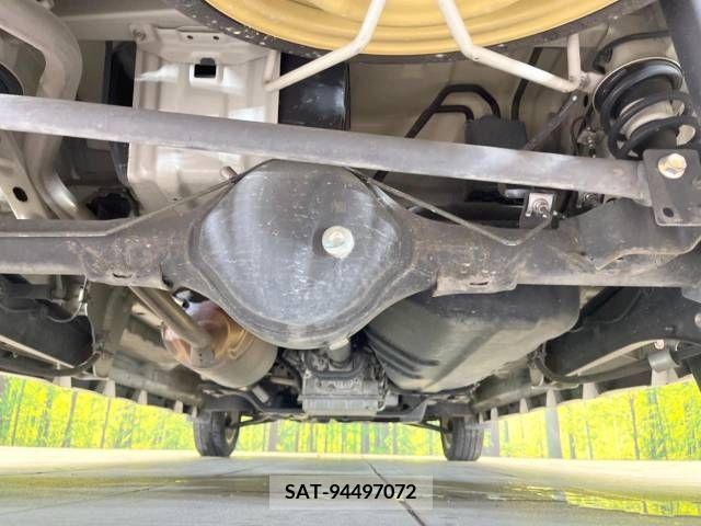 Suzuki EVERY WAGON 2015-05 268968-19