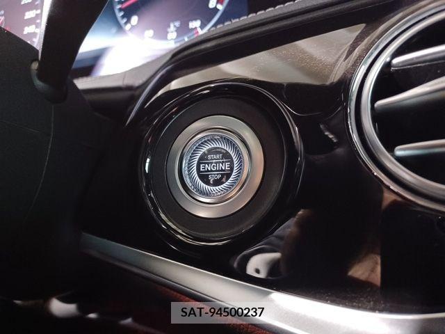Mercedes Benz S-CLASS 2019-06 207401-14