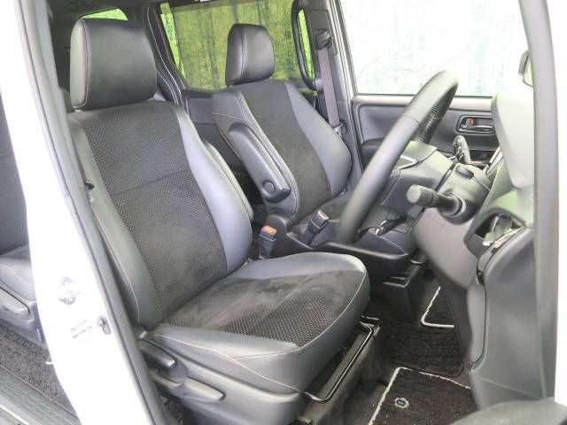 Toyota VOXY 2020-11 27500-8