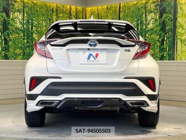 Toyota C-HR 2018-09 331026-15