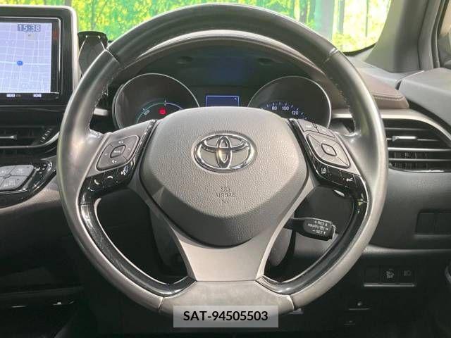 Toyota C-HR 2018-09 331026-11