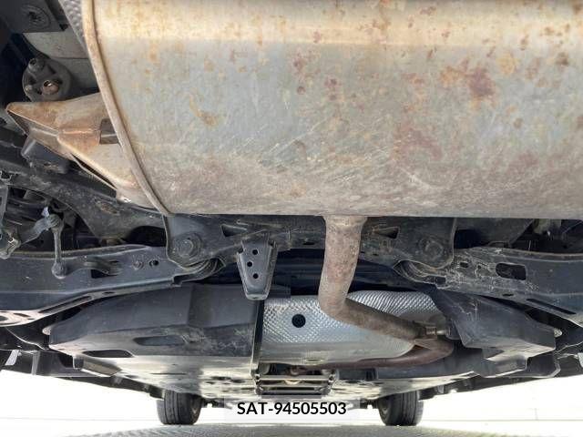 Toyota C-HR 2018-09 331026-19