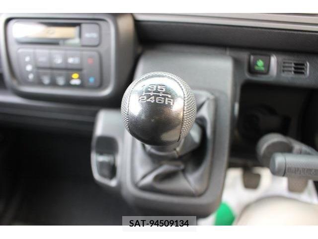Honda N-VAN 2018-09 213022-3