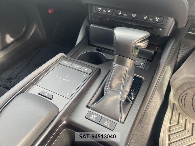 Lexus ES 2019-05 275222-14