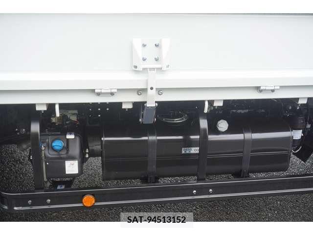 Mitsubishi CANTER 2023-10 347018-18
