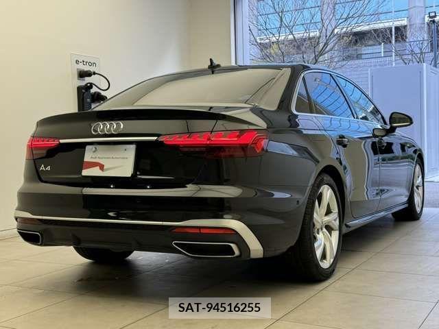Audi A4 2021-09 263659-1
