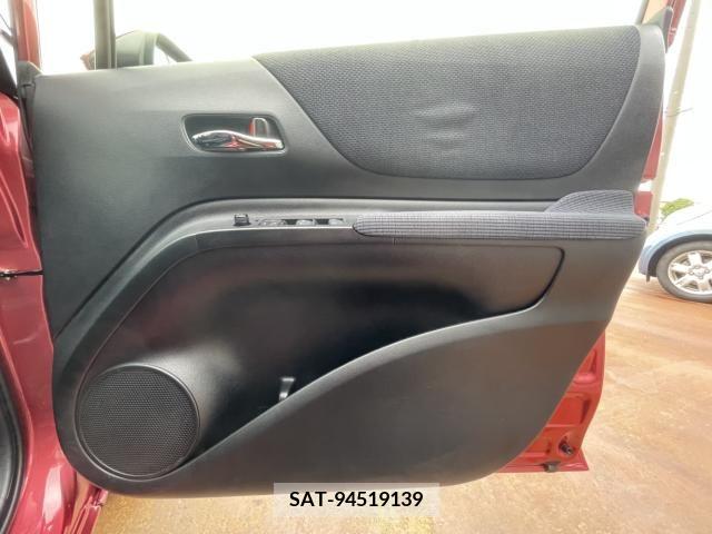 Toyota SIENTA 2016-03 252148-9