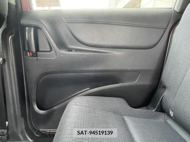 Toyota SIENTA 2016-03 252148-17