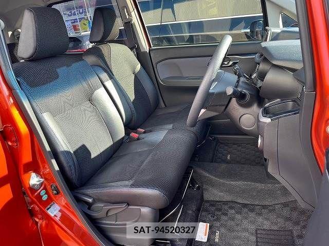 Daihatsu MOVE CUSTOM 2014-12 223511-4