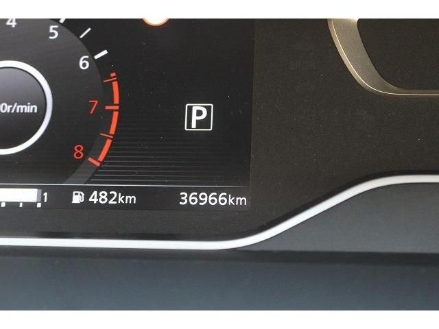 Nissan SERENA 2020-11 183957-18