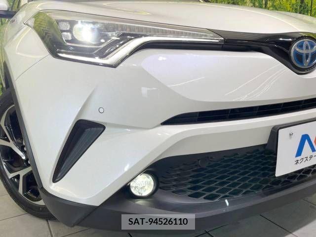 Toyota C-HR 2017-08 343303-12