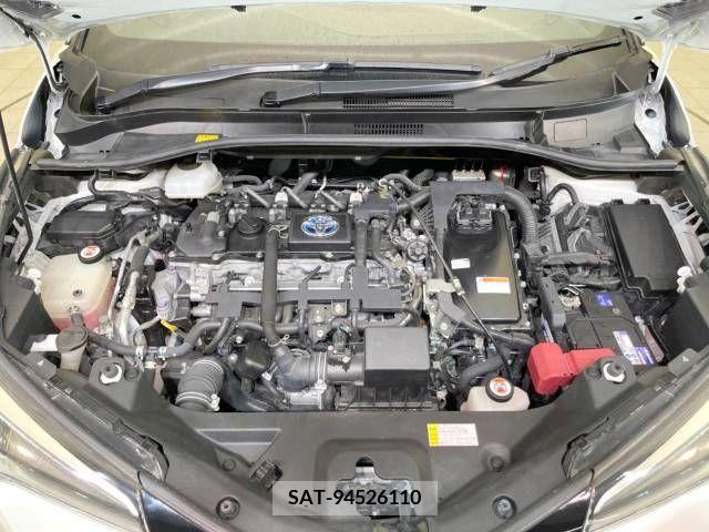 Toyota C-HR 2017-08 343303-18