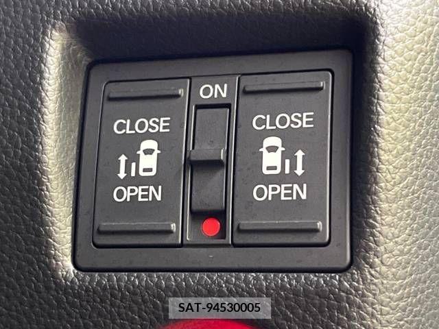 Honda N BOX CUSTOM 2023-01 307297-3