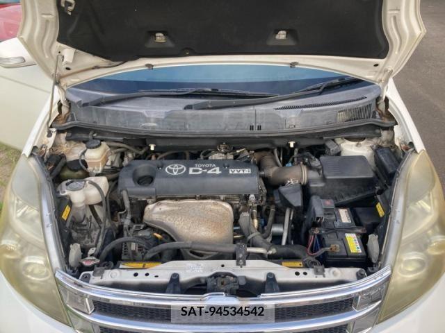 Toyota ISIS 2007-11 391474-10