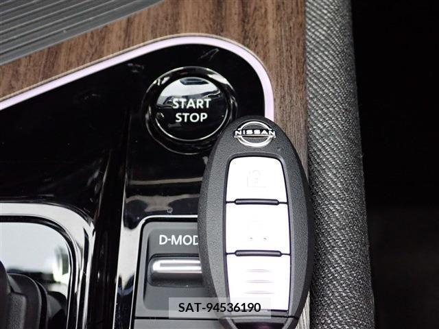 Nissan AURA 2022-11 210954-9
