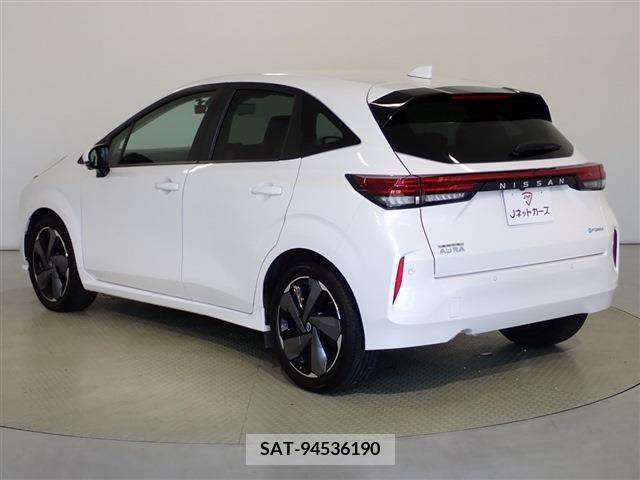 Nissan AURA 2022-11 210954-6