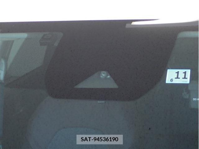 Nissan AURA 2022-11 210954-7