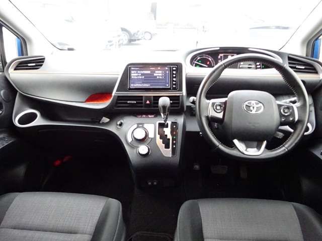 Toyota SIENTA 2019-07 27525-1