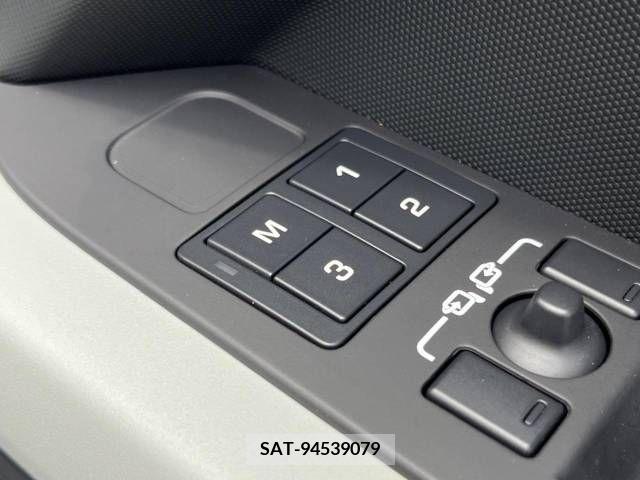 ROVER DEFENDER 2023-08 338219-9