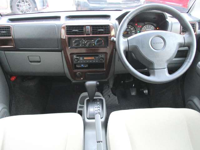 Nissan CLIPPER RIO 2008-06 22130-1