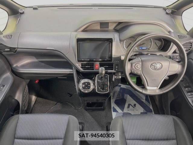 Toyota VOXY 2017-03 321505-1