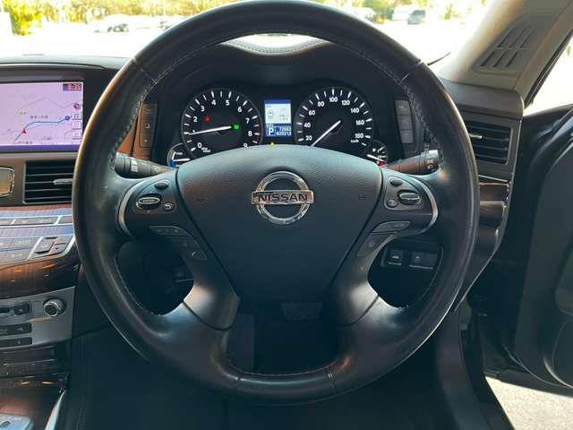 Nissan CIMA HYBRID 2013-08 20562-11