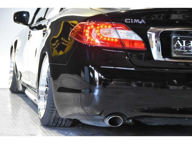 Nissan CIMA HYBRID 2013-08 20562-18