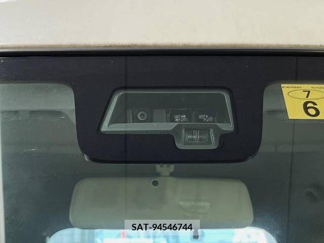 Suzuki SPACIA 2018-06 312469-2