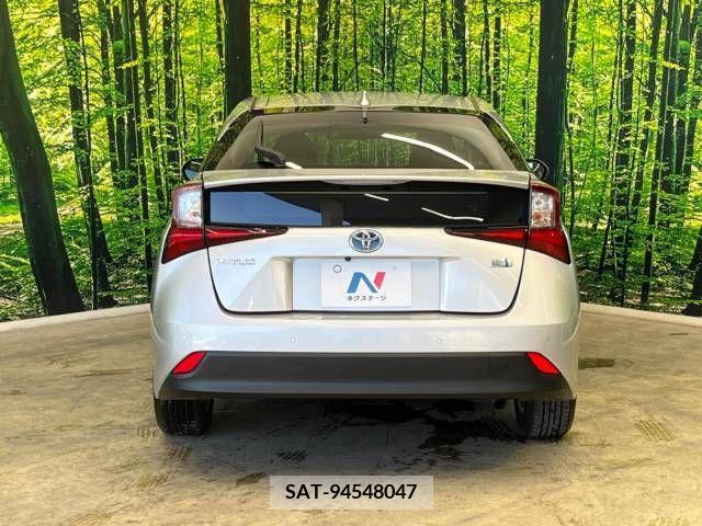Toyota PRIUS 2020-01 331254-13